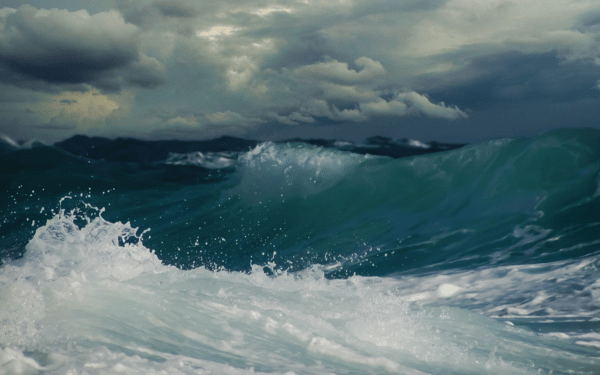 A Sea Change—AWS Is No Longer Operating as a VMware Cloud on AWS reseller